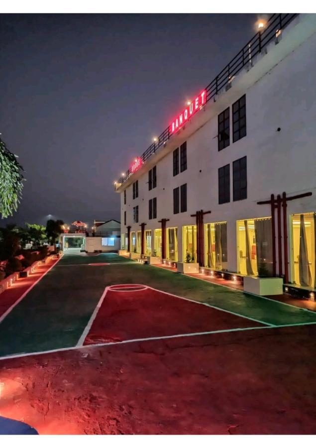 Gods County Hotels & Resorts Tarapith Exterior foto